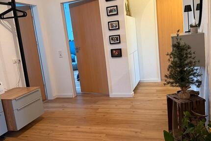 Große geräumige 4 Zimmer Wohnung in Sande 4 zimmer