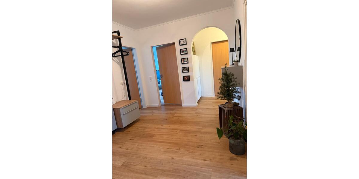 Große geräumige 4 Zimmer Wohnung in Sande 4 zimmer