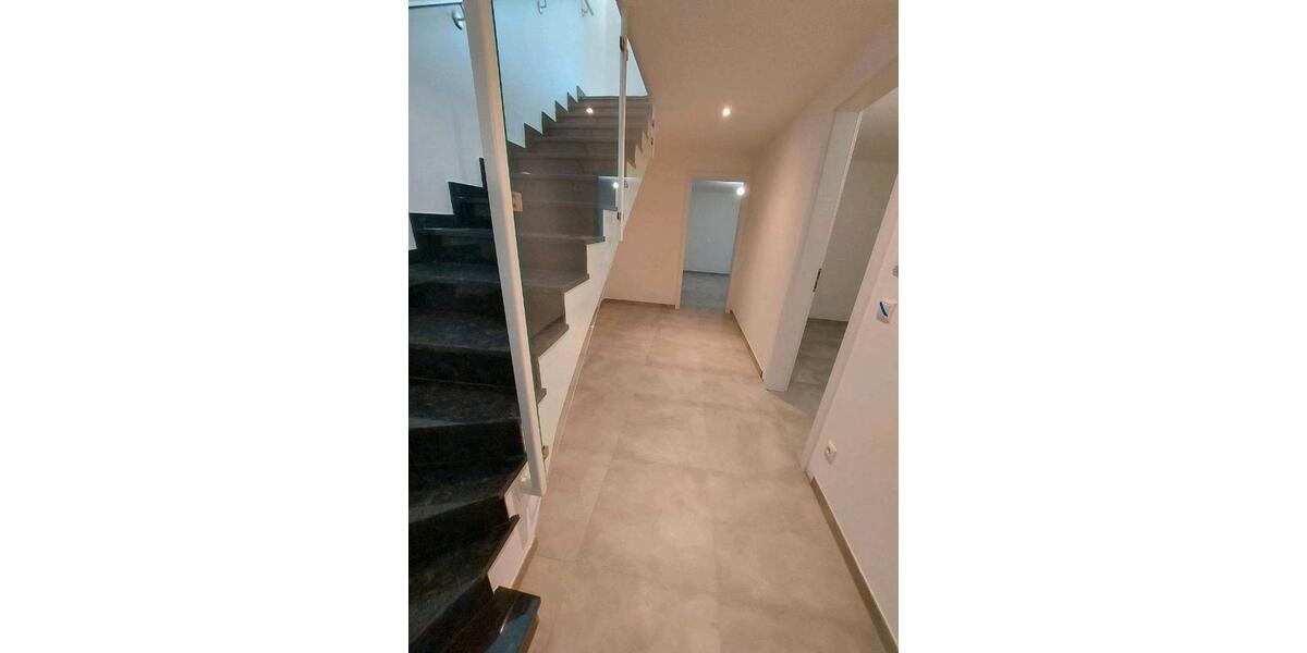 Reihenhaus Aindling - 5 Zimmer, 155 m&sup2;, 2.300&euro; | Angebot:26395365