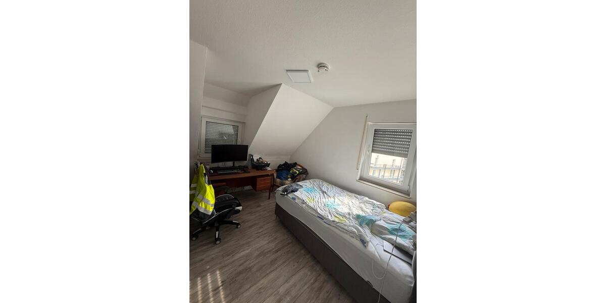 Dachgeschoßwohnung Offenbach am Main - 4 Zimmer, 94 m&sup2;, 410.000&euro; | Angebot:26781202