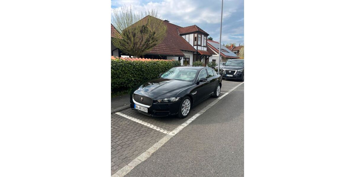 Jaguar XE 106.328 km 14.900 &euro; Würzburg 97084
