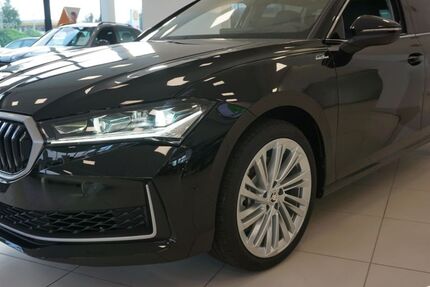 Skoda Superb 8.300 km 48.750 &euro; Waldshut-Tiengen 79761