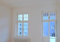 Erstbezug nach umfassender Modernisierung +++ sonnige 3 Zi. Wohnung + Balkon, befristet