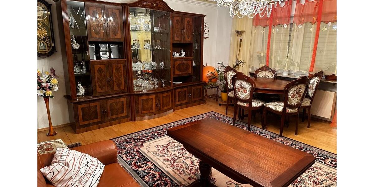 3-ZKB im Erdgeschoss mit Balkon 3.5 zimmer