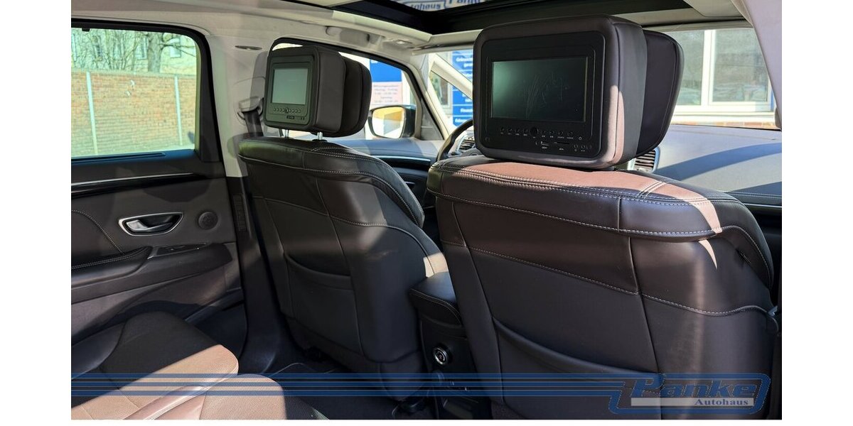 Renault Espace Initiale Paris*Pano*7-Sitz*HUD*TV*1-Hand* 141.944 km 16.490 &euro; Berlin 13187