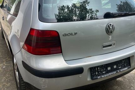 VW Golf 247.000 km 555 &euro; Bad Grönenbach 87730