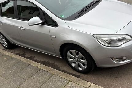 Opel Astra 102.000 km 4.099 &euro; Bremerhaven 27578