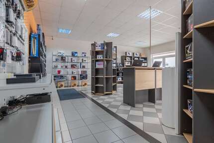 Büro in Salzweg 824 € 75 m² zimmer