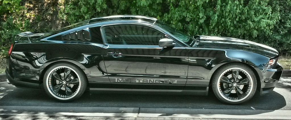 Ford Mustang 47.000 km 22.400 &euro; Erlangen 91056
