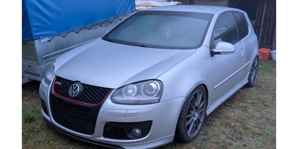 VW Golf 101.179 km 17.500 &euro; Birkenhördt 76889