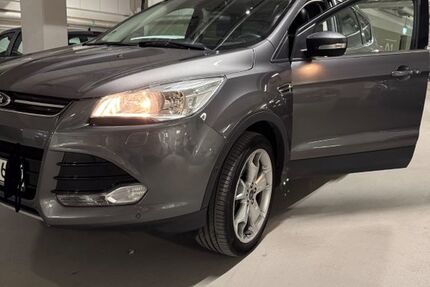 Ford Kuga 62.000 km 12.950 &euro; Mainz 55130