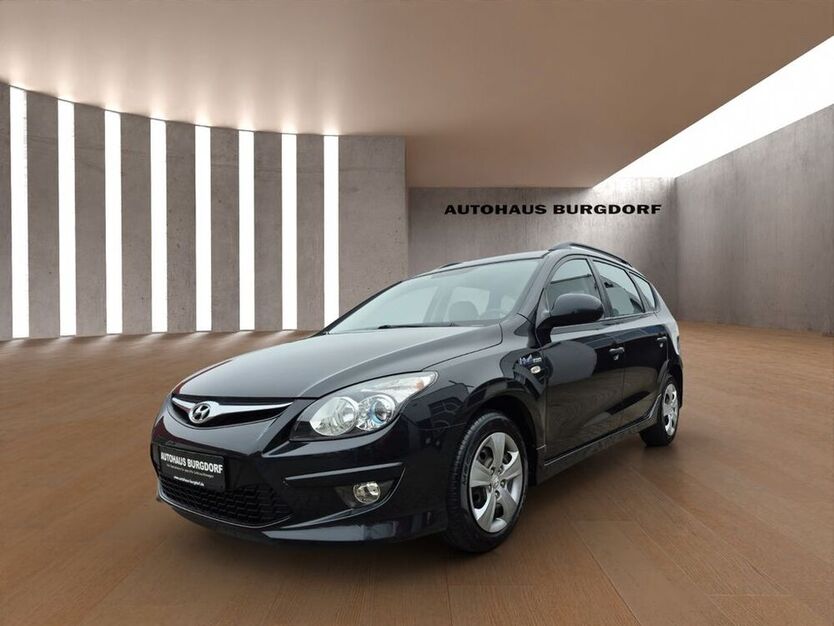 i30