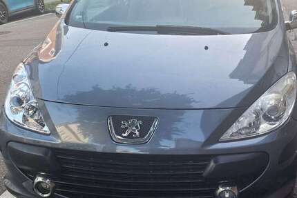 Peugeot 307 124.000 km 2.300 &euro; Stuttgart 70469