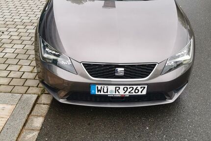Seat Leon 121.251 km 9.890 &euro; Würzburg 97074