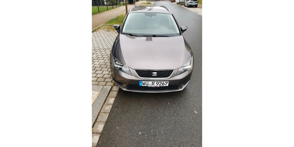 Seat Leon 121.251 km 9.890 &euro; Würzburg 97074