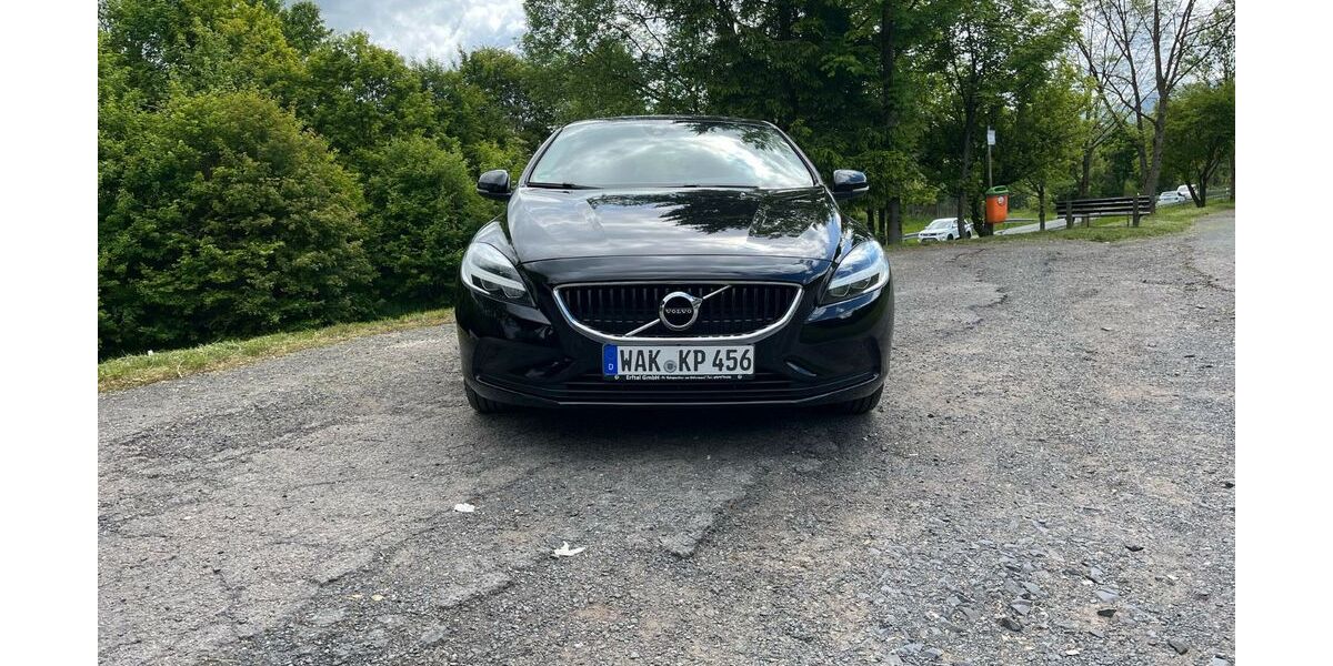 Volvo V40 89.000 km 15.590 &euro; Ruhla 99842