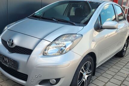 Toyota Yaris 135.000 km 4.500 &euro; Puchheim (nähe München) 82178