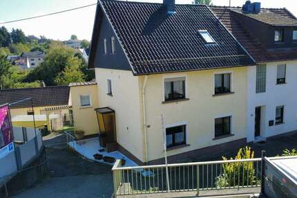 Haus zum Kaufen in Illingen 175.000 € 151.83 m² 10 zimmer