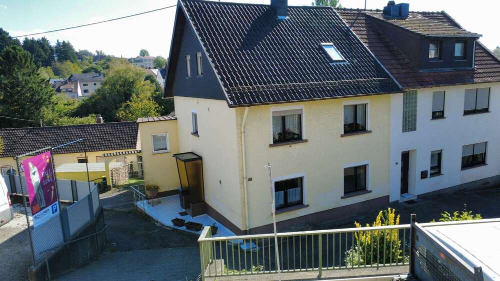 Haus zum Kaufen in Illingen 175.000 € 151.83 m² 10 zimmer