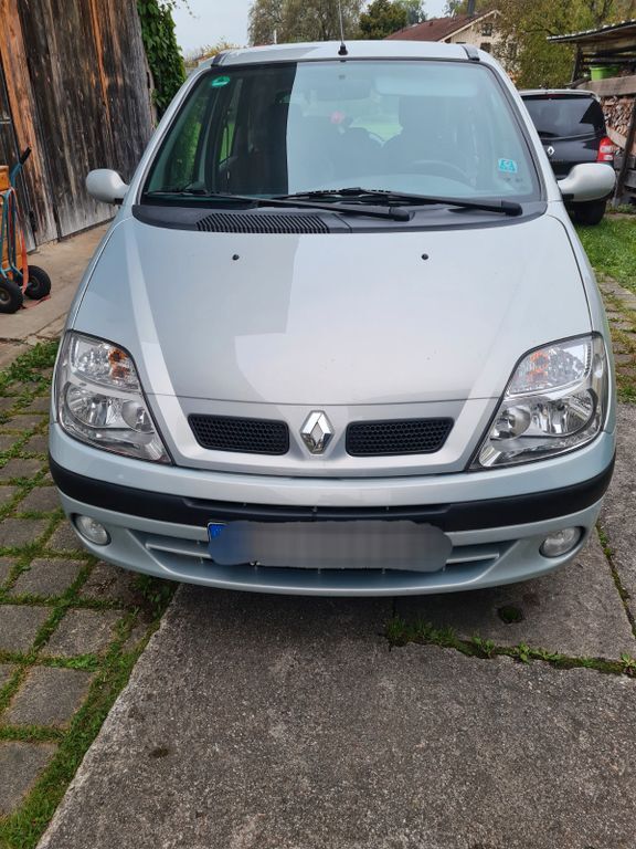Renault Megane 155.200 km 650 € Edling 83533