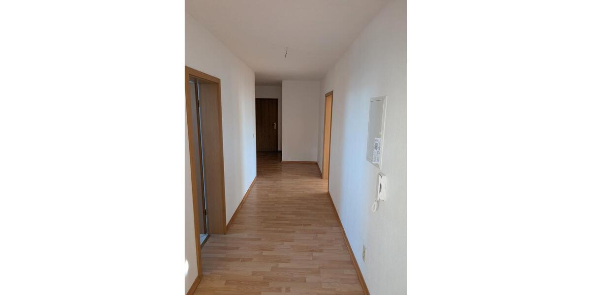 Dachgeschoßwohnung Chemnitz Kapellenberg - 3 Zimmer, 75 m&sup2;, 67.800&euro; | Angebot:26926346