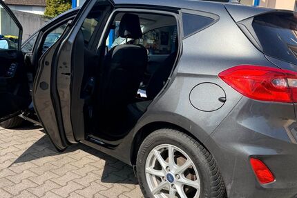 Ford Fiesta 76.000 km 11.900 &euro; Rosbach 61191