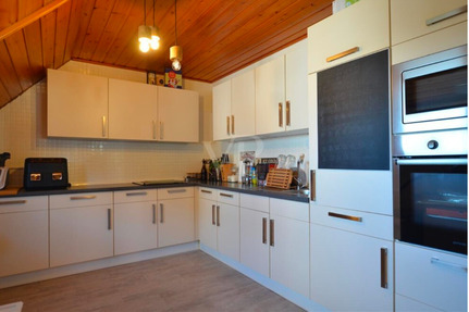 Helle und gepflegte 4 Zimmer Wohnung mit Balkon in Ranschbach