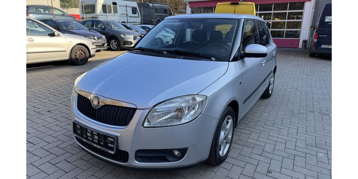 Skoda Fabia 167.100 km 2.450 &euro; Siegen 57074