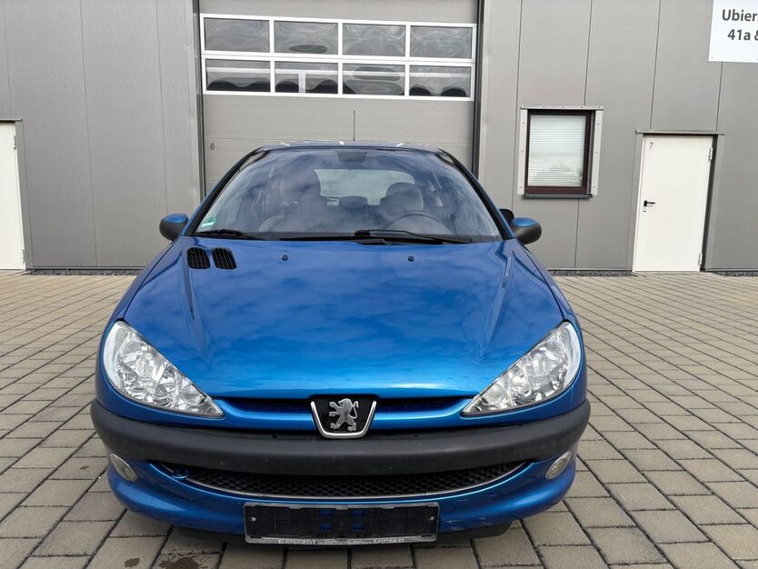 Peugeot 206 242.000 km 889 € Neuwied 56567