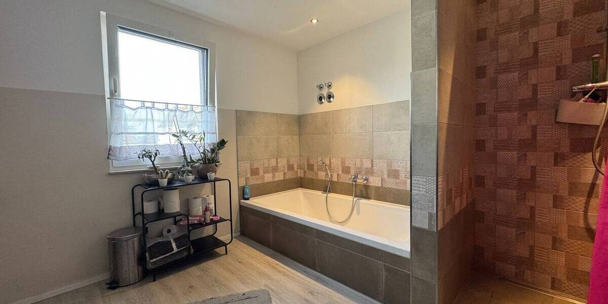 Etagenwohnung Mainz Mombach - 4 Zimmer, 134 m&sup2;, 715.000&euro; | Angebot:24027214