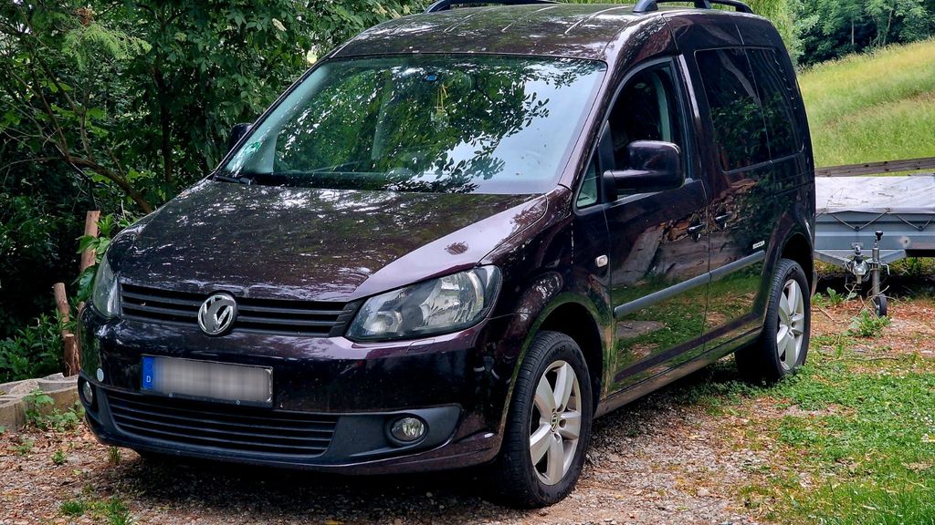 VW Caddy 422.000 km 8.499 &euro; Kastl 84556