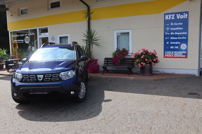 Dacia Duster 69.500 km 11.990 € Pleystein 92714