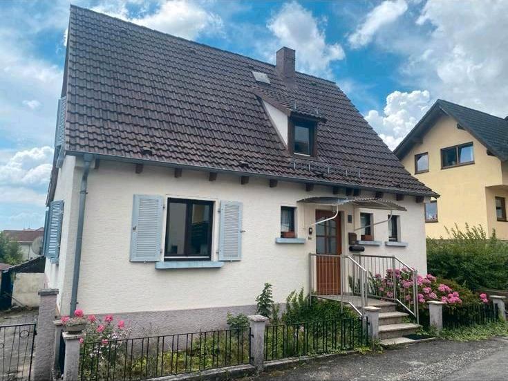 Einfamilienhaus Neckarsteinach - 7.5 Zimmer, 146 m&sup2;, 1.600&euro; | Angebot:26540464