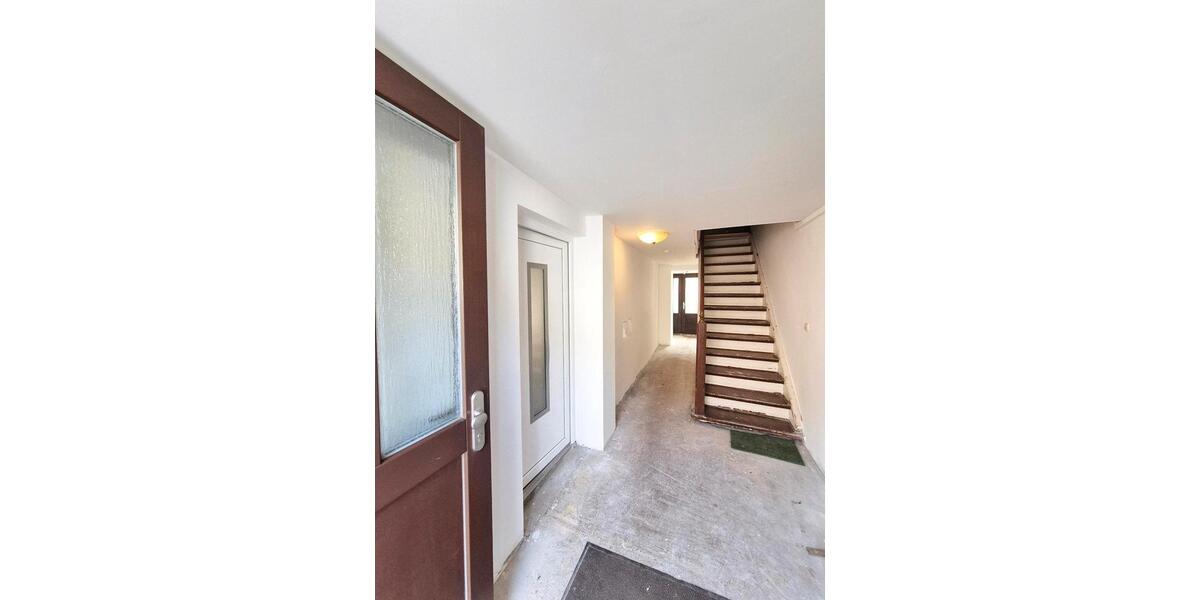 Etagenwohnung Spremberg - 4 Zimmer, 120 m&sup2;, 129.000&euro; | Angebot:27072697