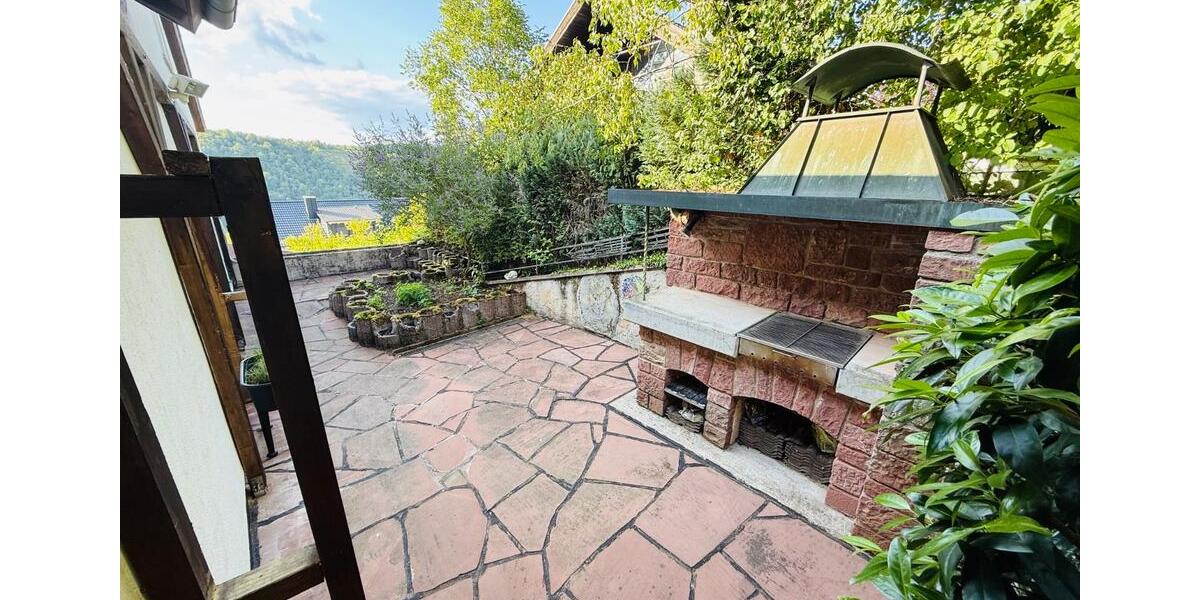 Einfamilienhaus Wertheim - 9 Zimmer, 231 m&sup2;, 535.000&euro; | Angebot:27110628
