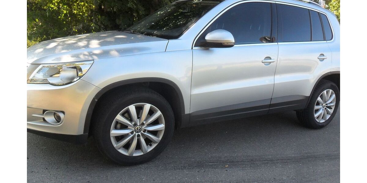 VW Tiguan 191.000 km 6.999 &euro; Uetze OT Dollbergen 31311