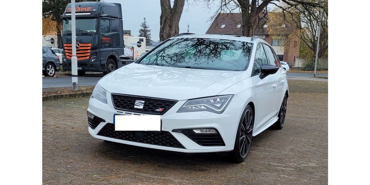 Seat Leon 99.500 km 19.988 &euro; Wolfsburg 38448