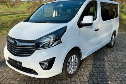 Opel Vivaro 150.000 km 15.900 &euro; Kircheib 57635