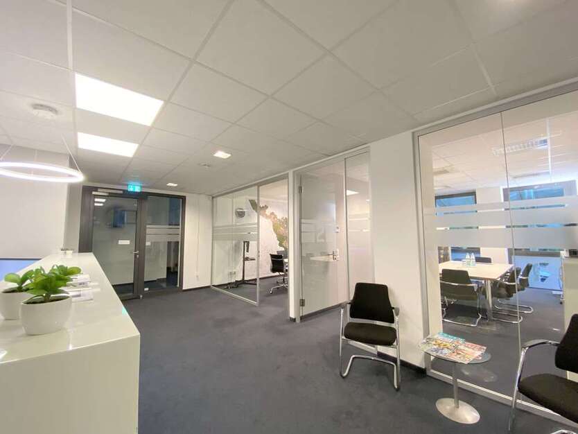 Büro in Bremen 3.318 € 261.48 m²