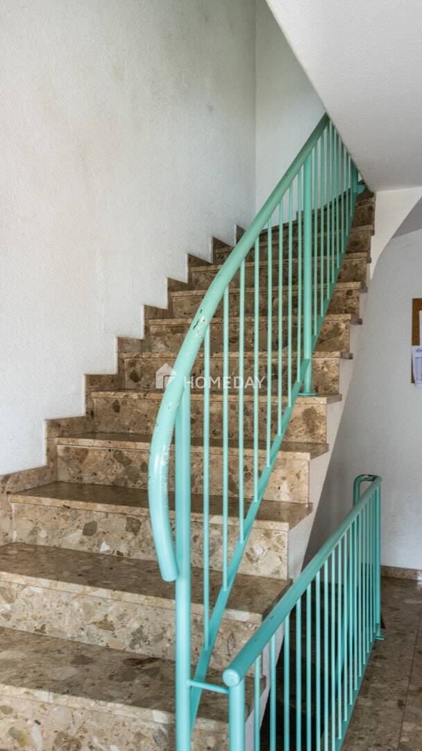 Attraktive Dachgeschosswohnung mit 2 Zimmern, Balkon und Gartennutzung in Eischleben 2 zimmer