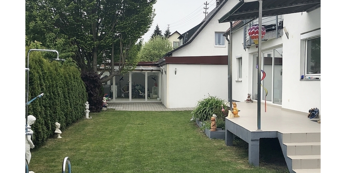Wohntraum in Augsburg-Bärenkeller Ein- oder Zweifamilienhaus mit Pool - Zweifamilienhaus Augsburg / Bärenkeller Bärenkeller | Angebot:27312622