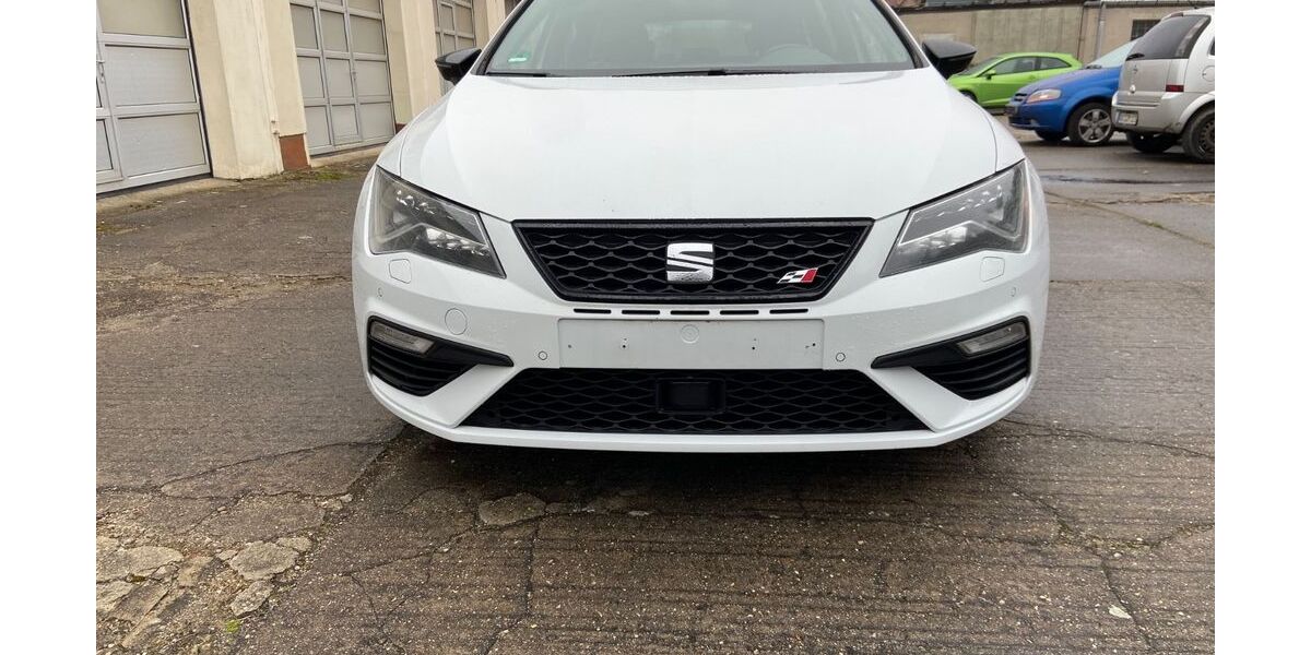 Seat Leon 122.000 km 15.990 &euro; Dessau-Roßlau 06847