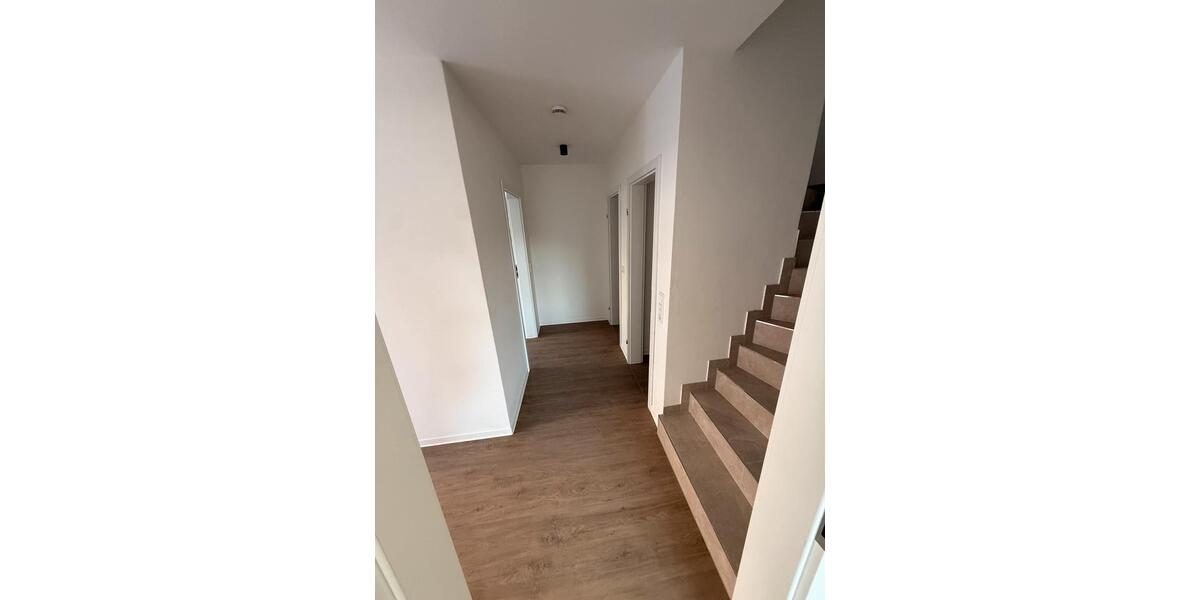 Doppelhaushälfte Bassum - 5 Zimmer, 117 m&sup2;, 1.500&euro; | Angebot:26678437