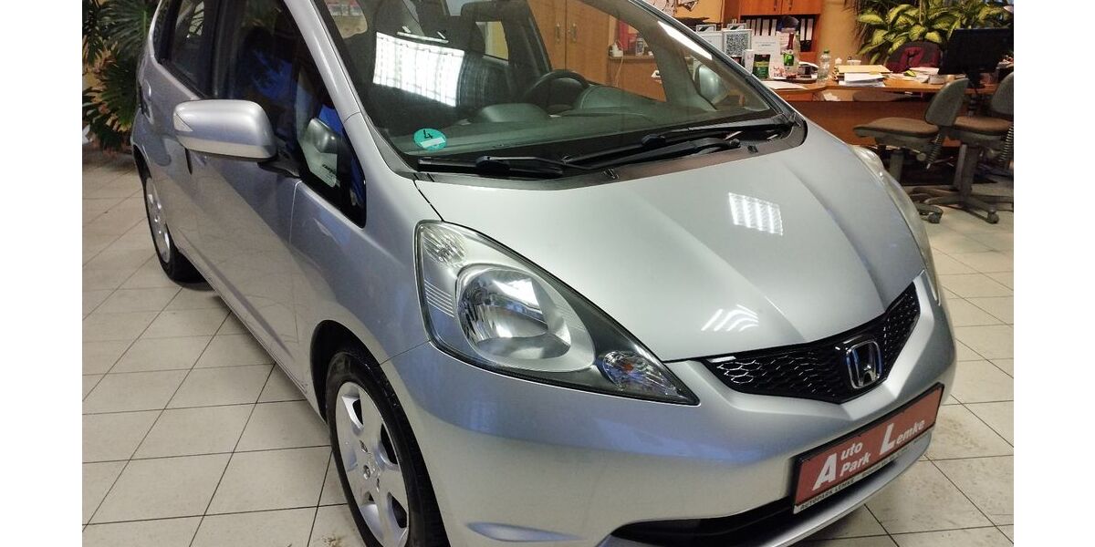 Honda Jazz 65.511 km 7.499 &euro; Leipzig 04209