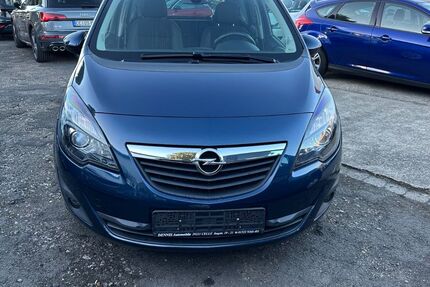 Opel Meriva 96.000 km 6.990 &euro; Celle 29221