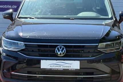 VW Tiguan 132.792 km 24.749 &euro; VÖHRINGEN (LANDKREIS ROTTWEIL BEI STUTTGART) 72189