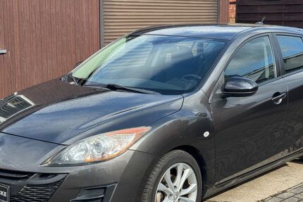 Mazda 3 193.000 km 3.990 &euro; Duisburg 47179