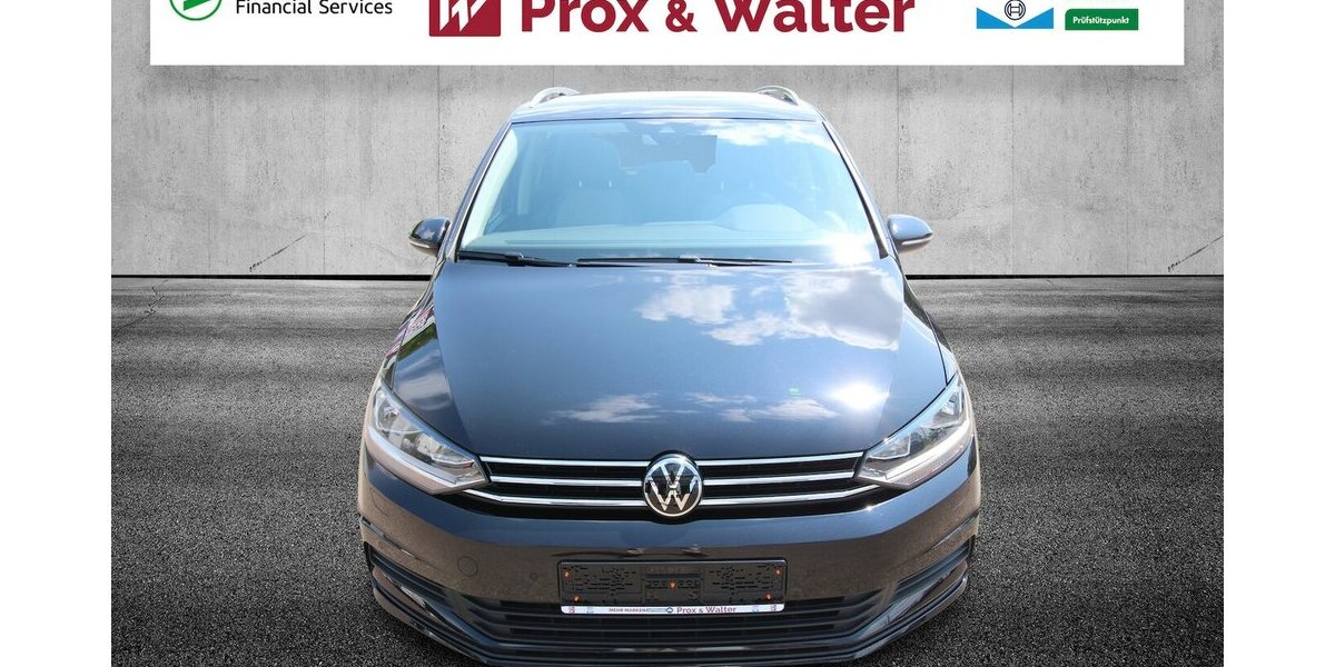 VW Touran 1.5 TSI 7-DSG Comfortline 7-SITZ+NAVI+AHK 25.069 km 32.790 &euro; Hagenow 19230
