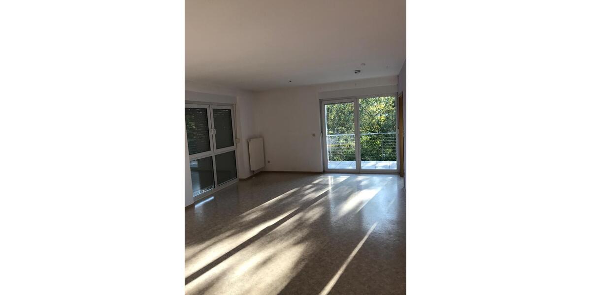 Etagenwohnung Lebach - 3 Zimmer, 78 m&sup2;, 700&euro; | Angebot:26185697