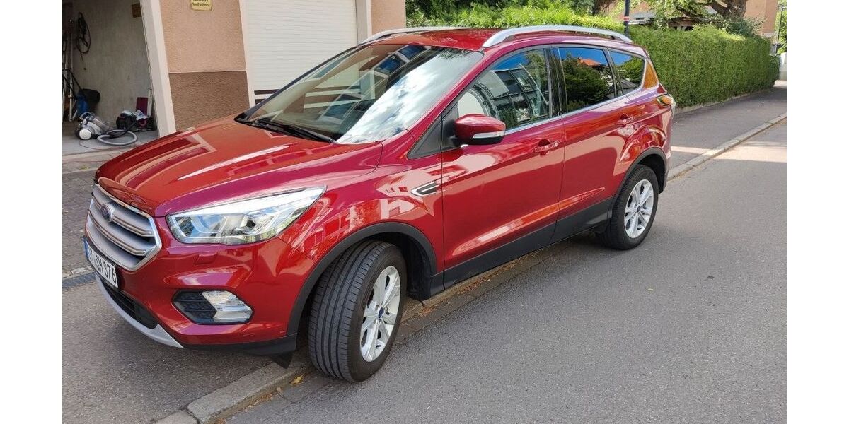 Ford Kuga 86.000 km 13.100 &euro; Trossingen 78647